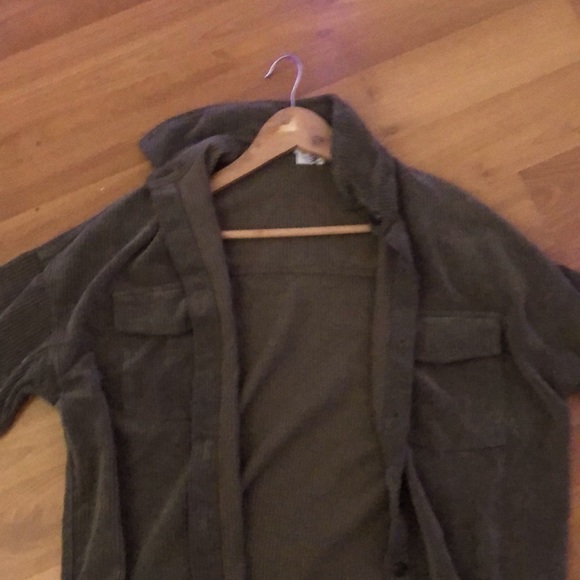 Simons green stylish button up cardigan style sweater. - Picture 1 of 2